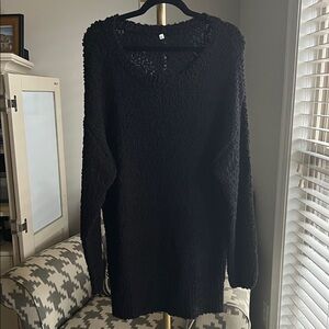 Chic Black Crew Neck Women's Sweater